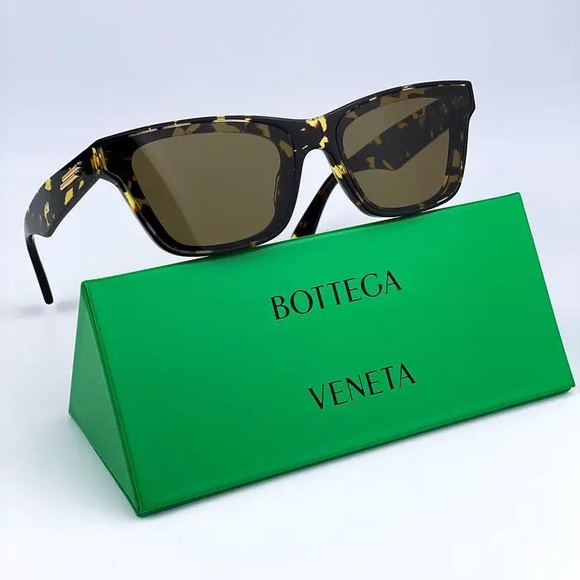 Bottega Veneta Sunglasses main image 4